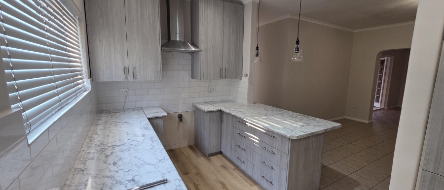 4 Bedroom Property for Sale in Brackenfell South Western Cape